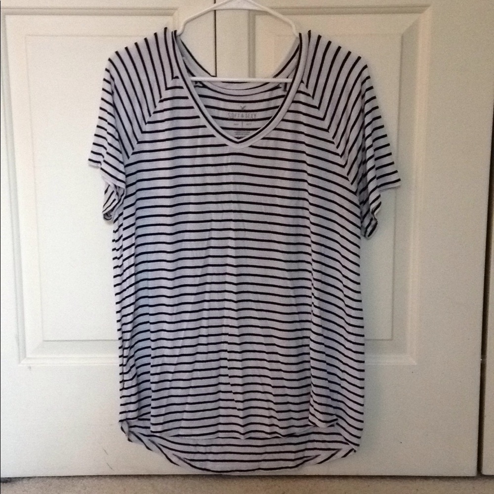 American Eagle soft & sexy tee